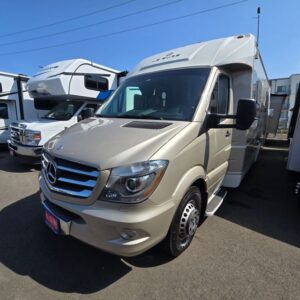 2015 Leisure Travel Unity U24IB