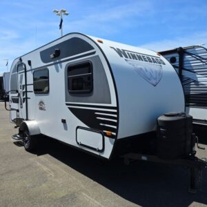 2016 Winnebago Winnie Drop 170S