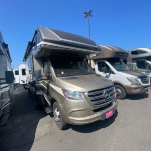 2020 Dynamax Isata 3 Series 24FWM