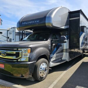 2021 Thor Motor Coach Magnitude Super C RB34