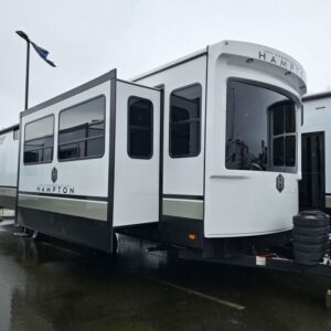 2025 CrossRoads Hampton HP372FDB