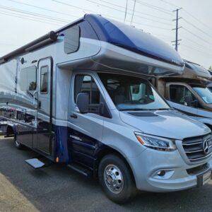 2025 Dynamax Isata 3 Series 24FW
