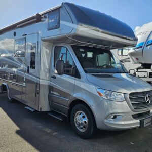 2025 Dynamax Isata 3 Series 24FW