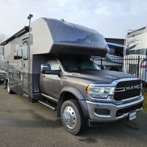 2025 Dynamax Isata 5 Series 30FW