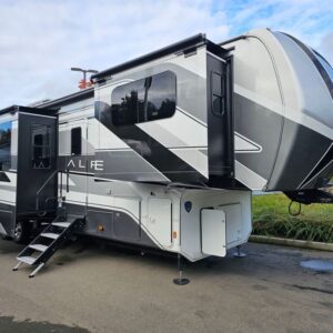 2025 Keystone Alpine 3712KB