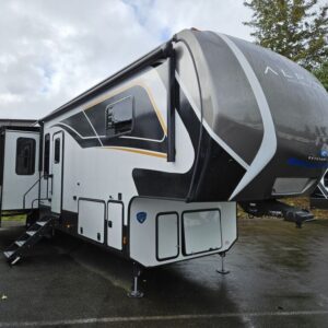 2025 Keystone Alpine Avalanche Edition 338GK
