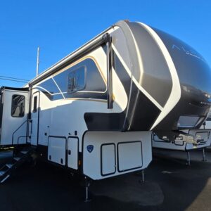 2025 Keystone Alpine Avalanche Edition 366LS