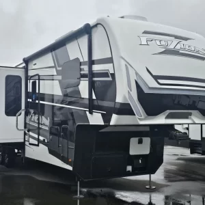 2025 Keystone Fuzion 373