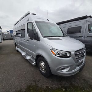 2025 Pleasure-Way Plateau FL